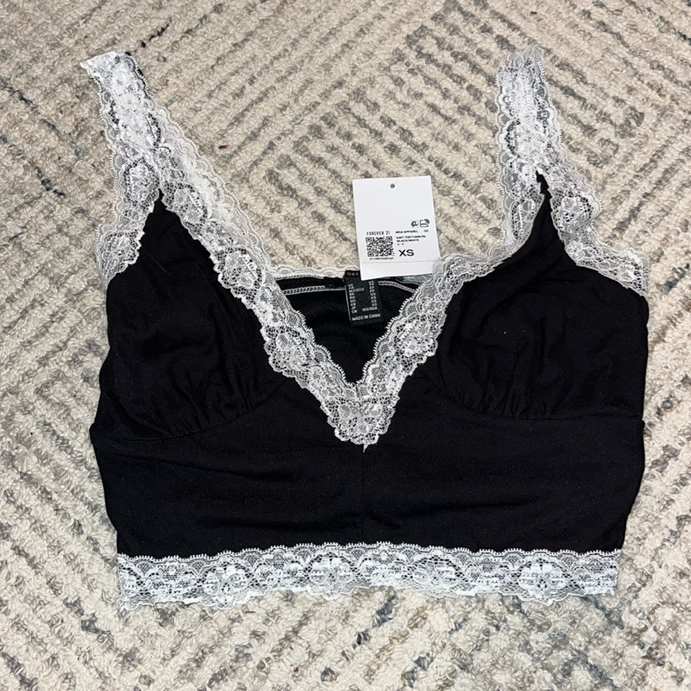 NWT Forever 21 Knit Crop Tank Black/White XS